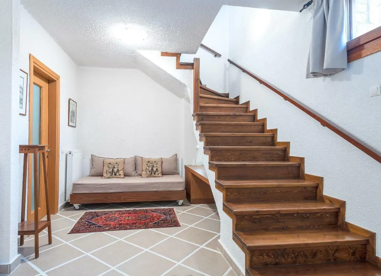 Villa Almira Luxury Apartments Ouranoupoli Griechenland