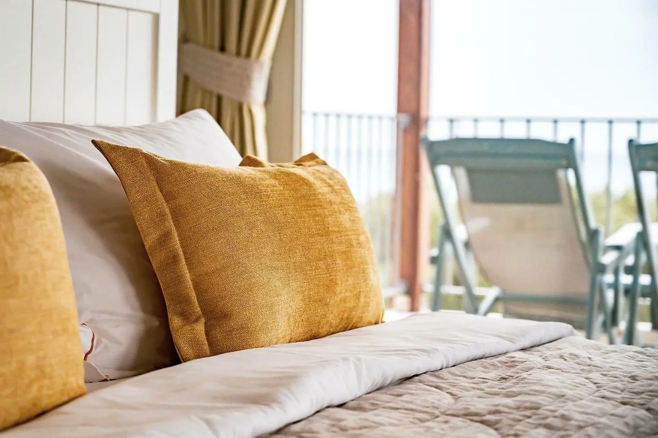Villa Almira Luxury Apartments Uranúpoli